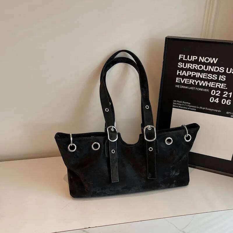 Y2K Baddie Shoulder Studded Punk Motorcycle Purse Small Retro PU Leather Underarm for Women Edgy Commuter Crossbody Bag Y260205