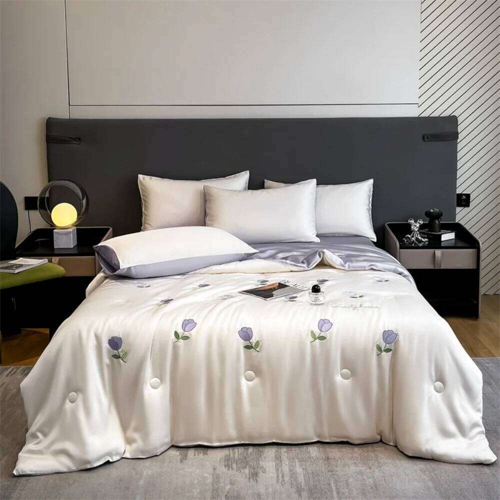 Cooling Ice Silk Summer Four-Piece Embroidery Thin Quilt Bed Sheet With Pillowcases Air Conditioner Bedding Set XJ260206