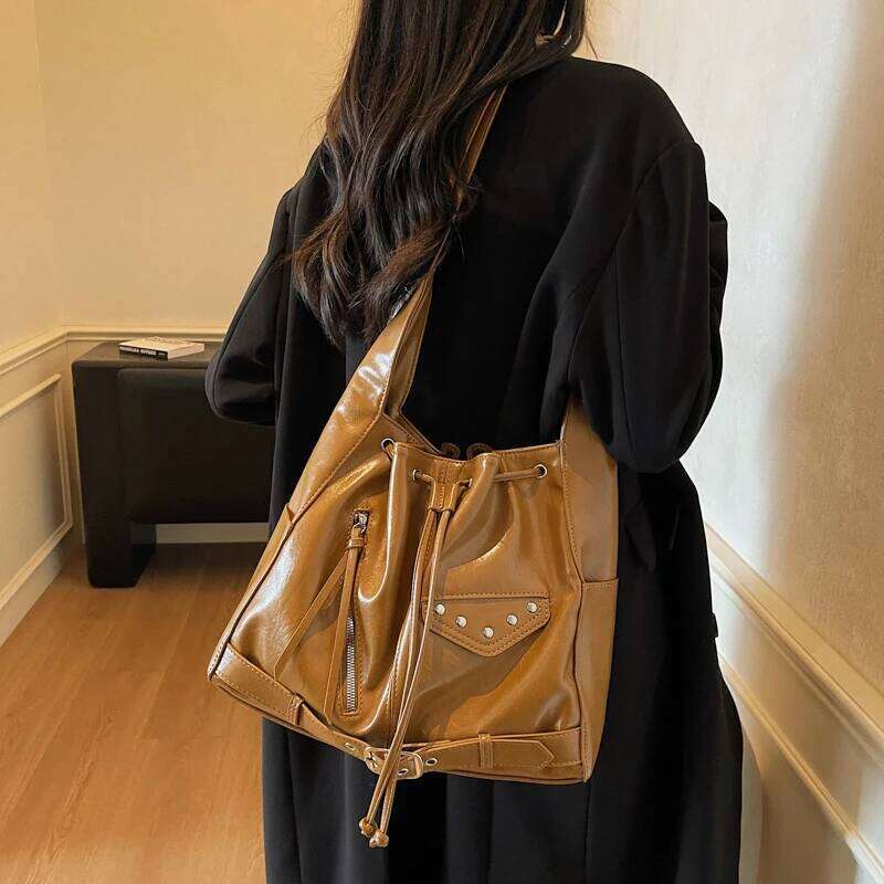 Womens Luxury Leather Classic Fashion Crossbody Designer Shoulder Stylish Tote Bag Elegant Handbag For Daily Modern Dressing Y260205