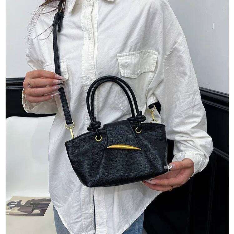 Elegant Women's Leather Shoulder Classic Fashion Tote Handbag Luxury Designer Crossbody Bag For Daily Travels Y260205
