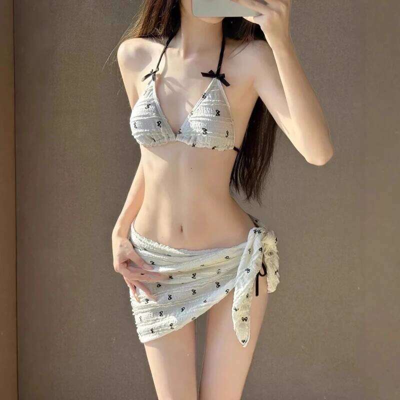 High Sense Sweet Cute Girl Pure Desire Small Fragrant Wind Bikini Hot Spring Vacation Split Swimsuit Woman XJ260206
