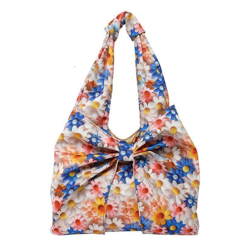 Sweet Bow Flowers Women's Shoulder Bag Casual Large Capacity Girls Underarm Bags Pleated Design Travel Ladies Tote Handbags Y260205
