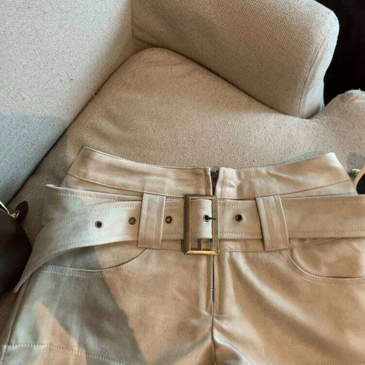 Women's Chic Spring Autumn High Waist Slim Shorts With Belt Lady Streetwear Solid Color Hot Girl Short Pants XJ260206