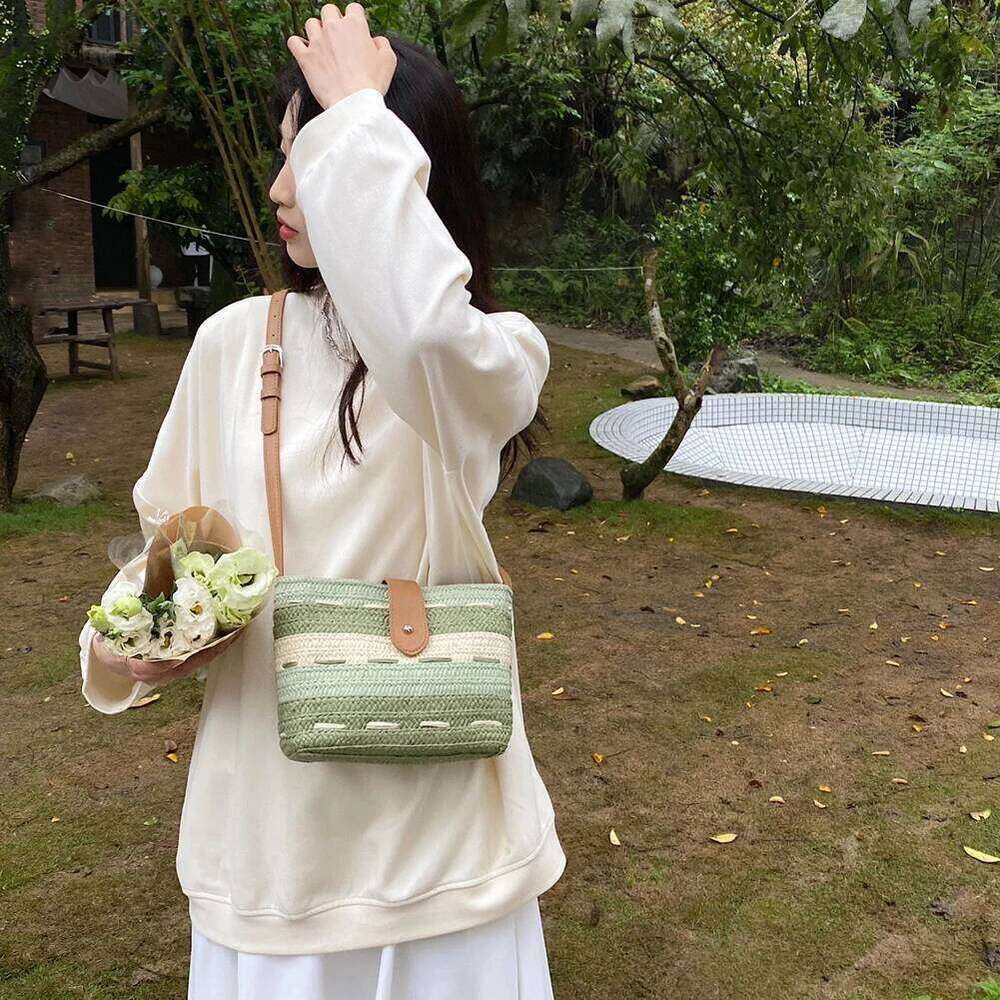 Crossbody Handmade Ladies Woven Bag Fashion Casual Simple Portable Gradient Color Elegant Paper Rope for Seaside Holiday XJ260129