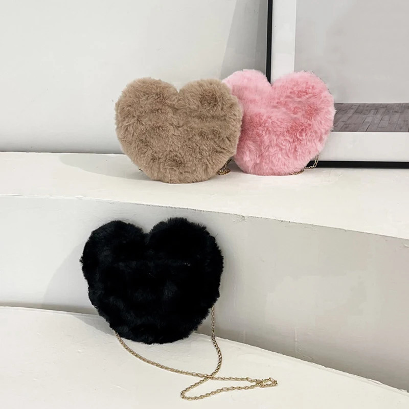 Fashion Love Bag Peach Heart Bag Womens Chain Crossbody Bag Plush Single Shoulder Plush Bag Coin Purse 260129