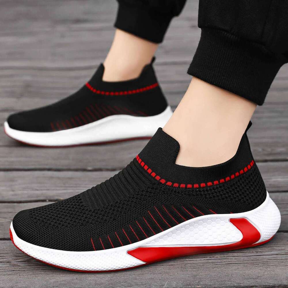 Spring men's tennis lightweight and comfortable casual sports fashionable flat discounted shoes free shipping