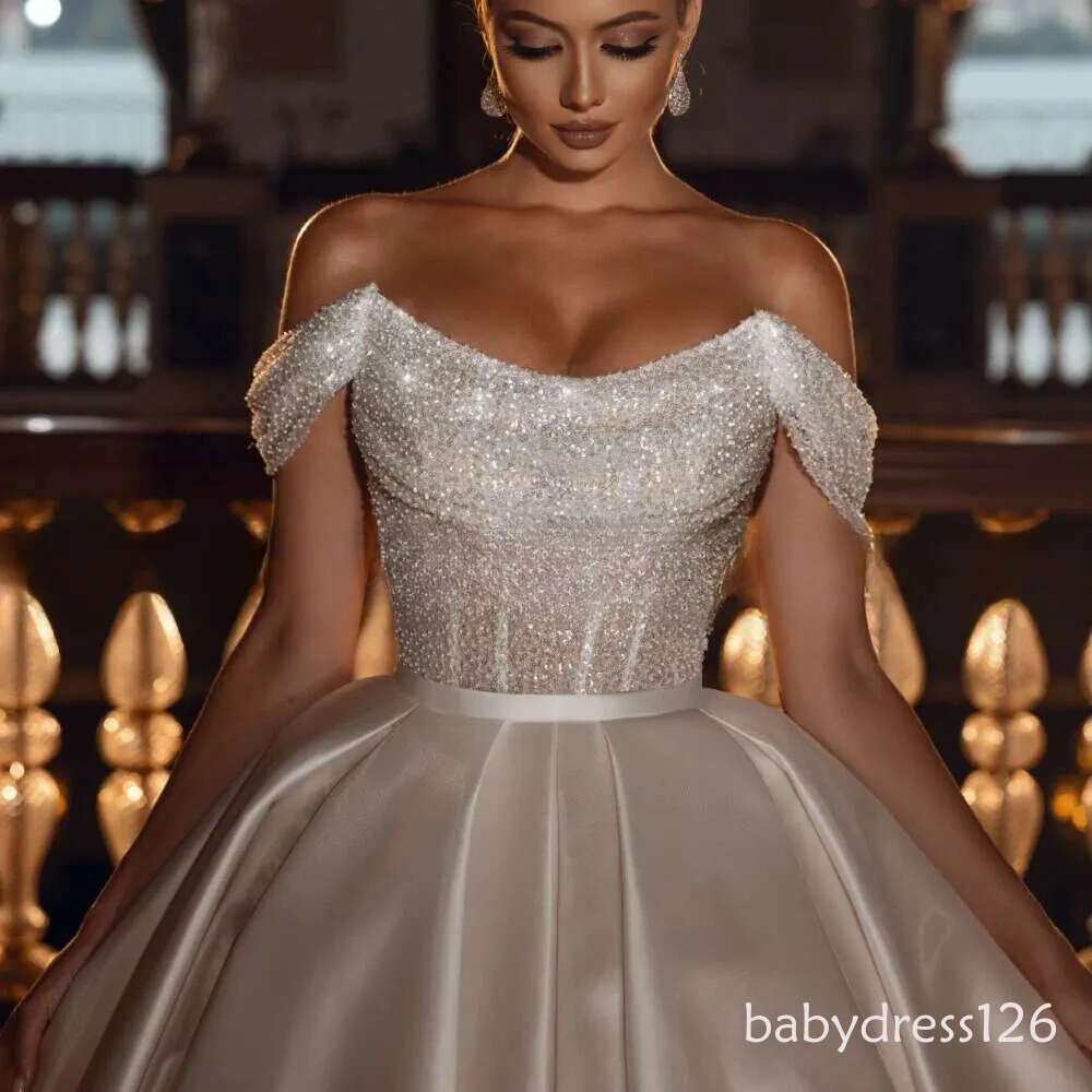 Satin Wedding Dress Elegant Strapless Lace Beaded Bridal Gown Custom Made High Quality Princess Bride Dresses