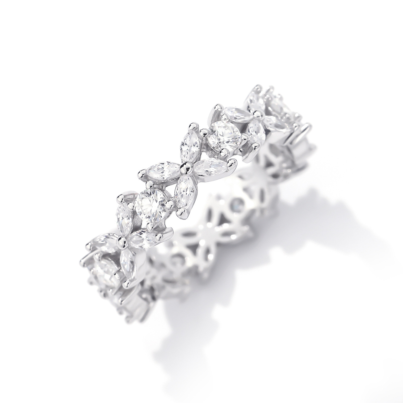2026 Ins Top Sell Wedding Rings Luxury Jewelry 925 Sterling Silver Fill Marquise Cut White 5A Zircon CZ Diamond Elegant Party Eternity Women Flower Br