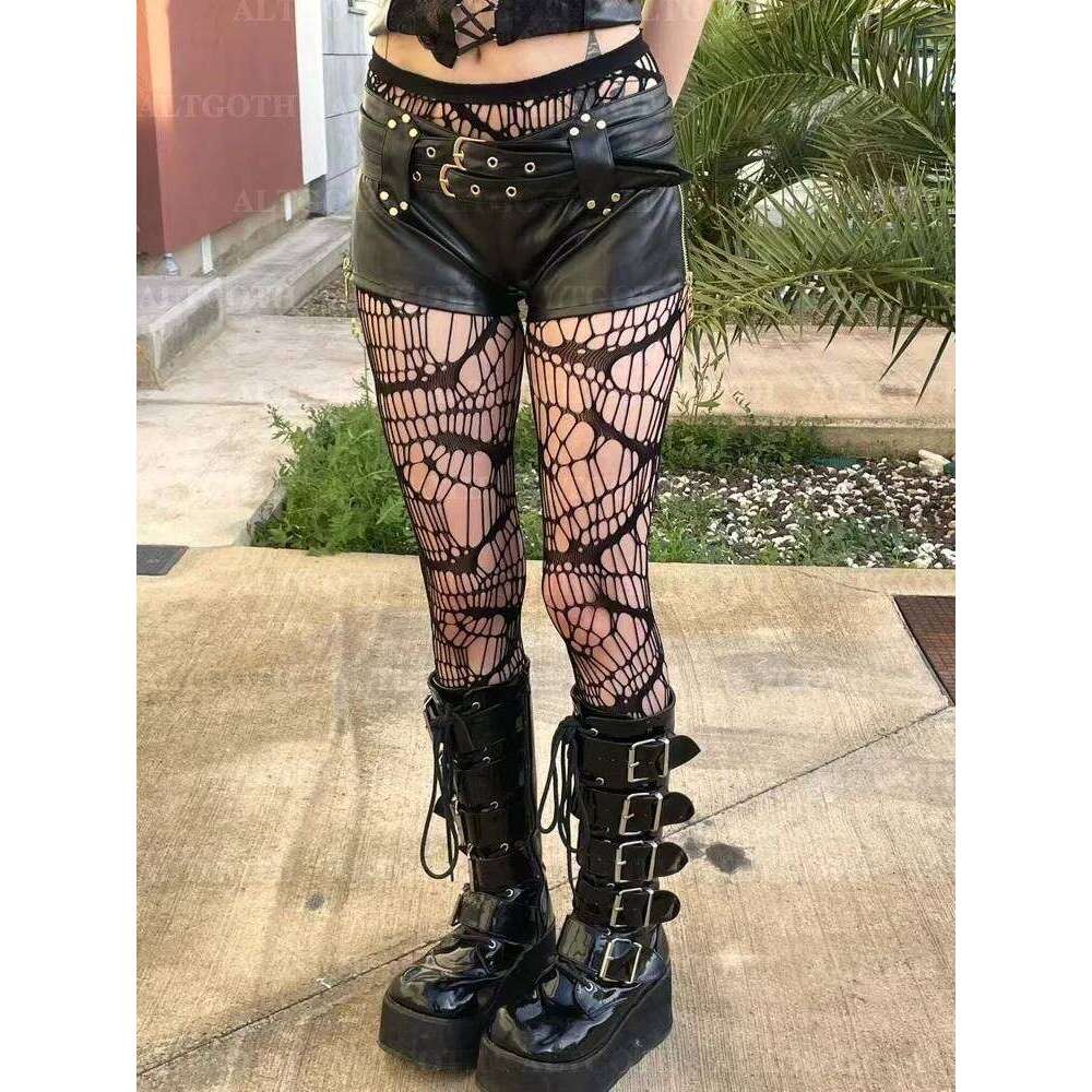 AltGoth Cyber Punk Nightclub Women Dark Goth Y2k E-girl Streetwear Harajuku Grunge Sexy Low Waist Pu Leather Shorts Femme XJ260206