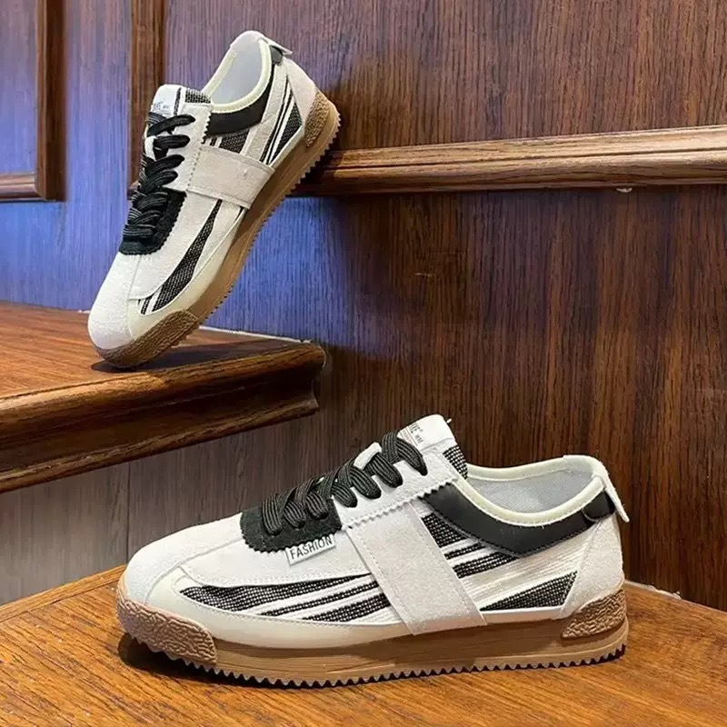 Men's 2025 Spring Summer New Breathable Casual German Training Forrest Gump Shoes Korean Version Versatile High-Value Color Matching Couple Sneak