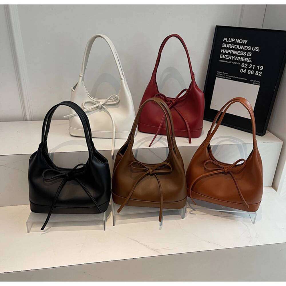 Korean Style Bow Knot Unique PU Leather Women's Simple Commuter Single Shoulder Large Capacity Underarm Tote Bag Y260205