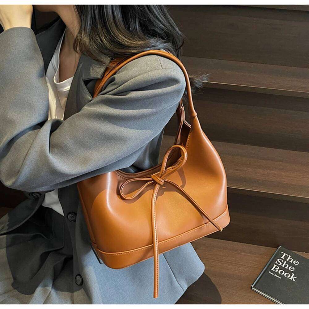 Korean Style Bow Knot Unique PU Leather Women's Simple Commuter Single Shoulder Large Capacity Underarm Tote Bag Y260205