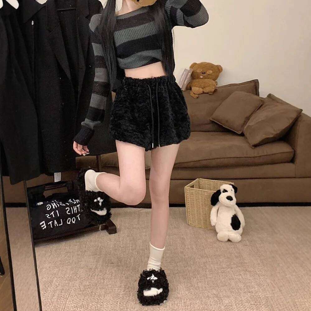 Korean Dongdaemun Winter New Style Elastic Drawstring Lamb Fur Shorts Women High Waist A- Line Casual Wide Leg Boot Pants XJ260206