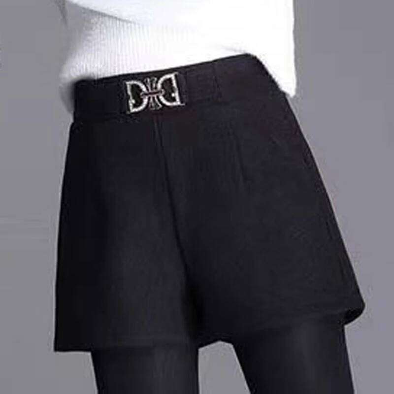Women Korean Fashion Elegant Chic High Waist Woolen Short Pants New Autumn Winter Vintage Ladies Casual Solid Slim A-line Shorts H260206