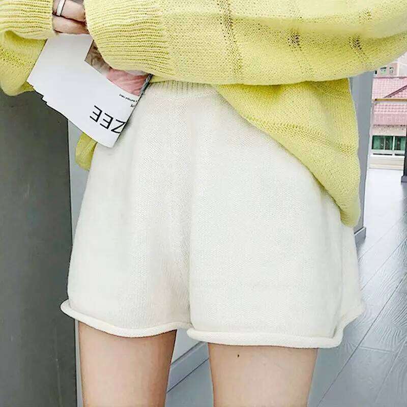 Knitted Warm Shorts Women Autumn Winter Korean 2025 Fashion Short High Waist Casual Solid Color Y2k Pants Cortos De Mujer XJ260206