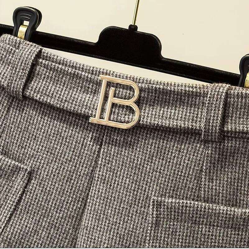 High waisted Shorts For women 2025 Autumn Winter New Fashion Temperament Slim Wide leg Loose Woolen Boots Pants XJ260206