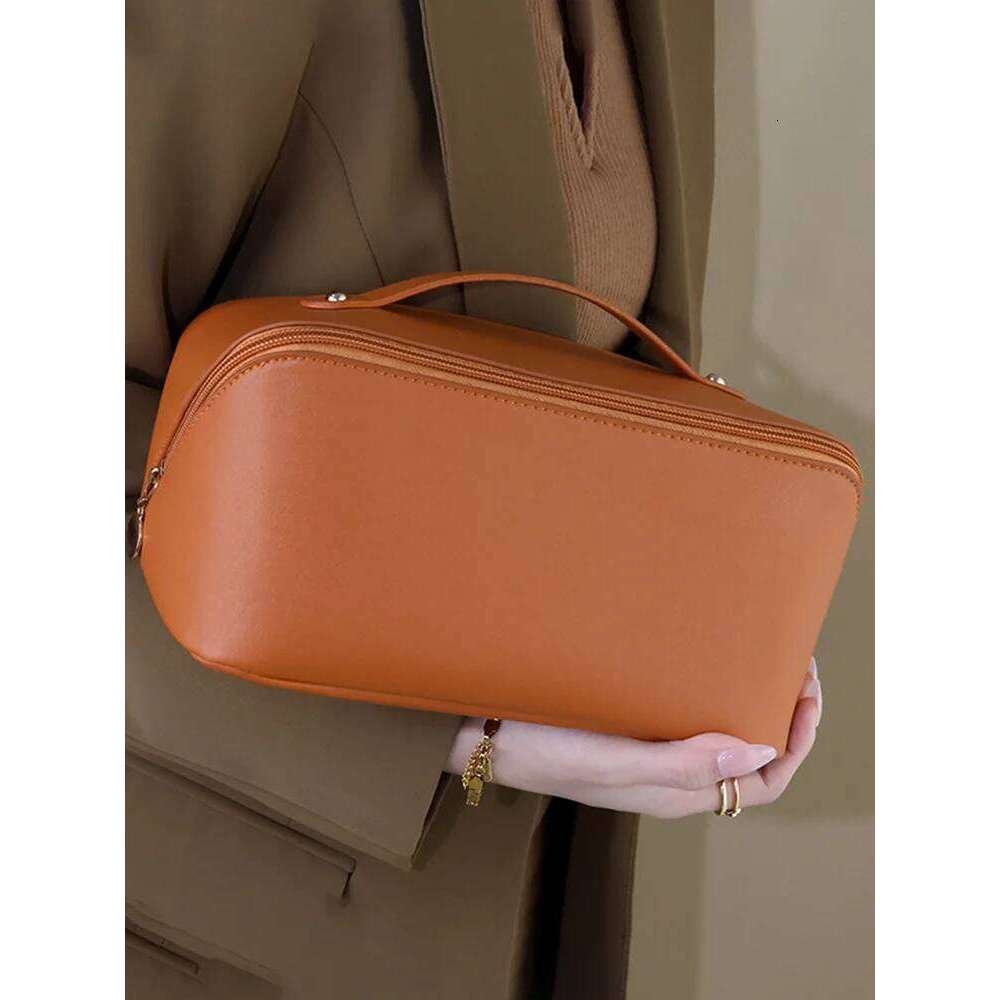 Portable Travel Cosmetic Makeup Remover Waterproof Wash Bag Y260206