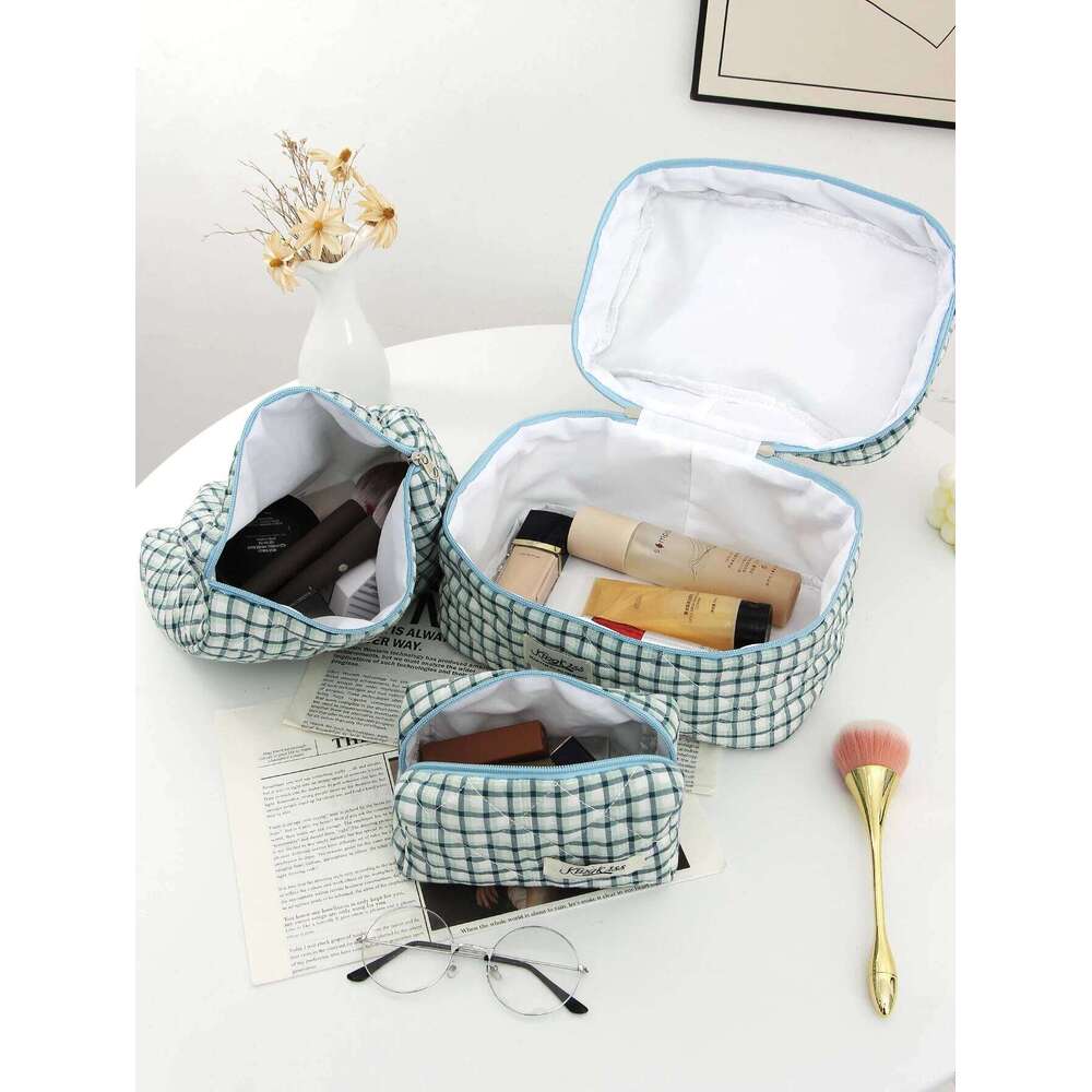 1 pc/set blue and white plaid fashionable portable bathroom essential bag, makeup storage bag Y260206