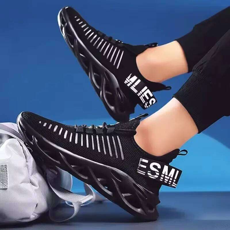 Modern Fashionable Men's Running Breathable Mesh Soft Flexible Sole Striped Walking Outdoor Fitness Training Shoes