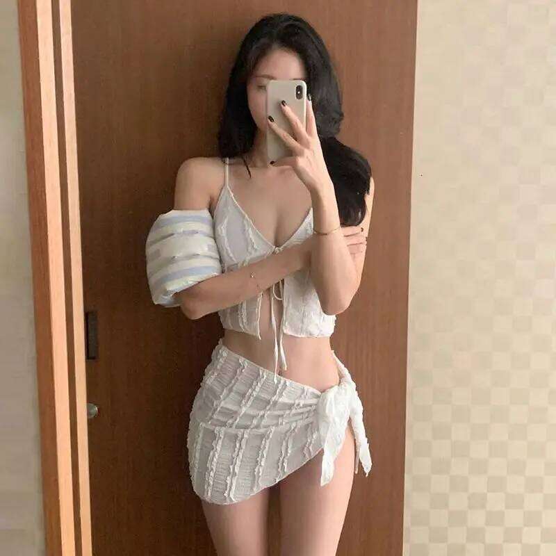 Swimsuit Women's Solid Color Straps High-end Bikini Three-piece Set Beautiful White Seaside XJ260206