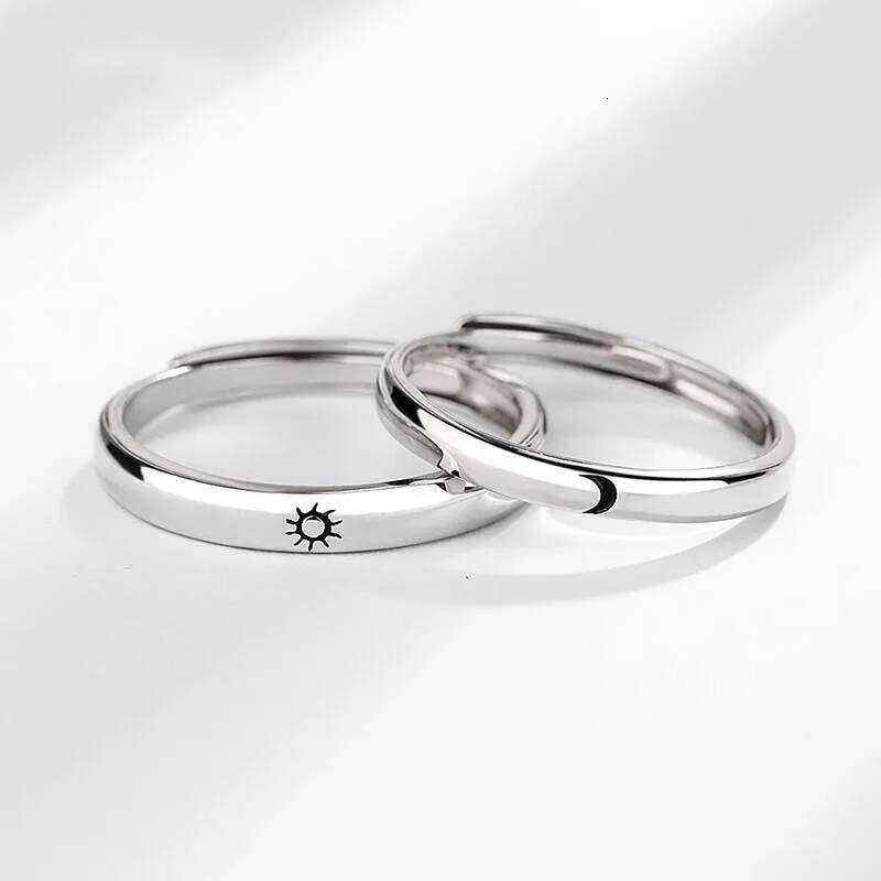 2Pcs Sliver Color Sun Moon Couple Rings for Women Men Simple Heart Matching Open Adjustable Finger Ring Set Wedding Jewelry Gift W260206
