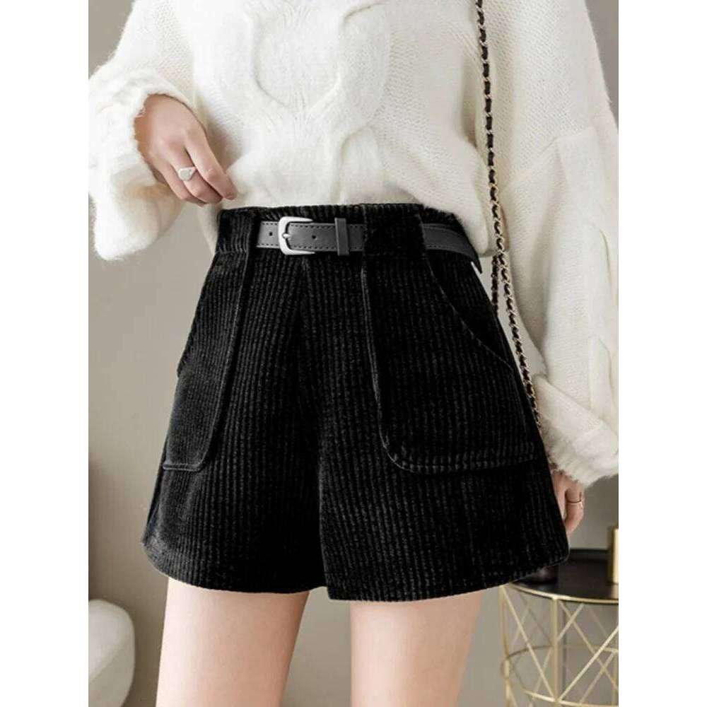 SMTHMA Retro Design Corduroy Straight Leg Casual Pants For Women Autumn Winter 2025 New Loose Slim Chic Shorts XJ260206