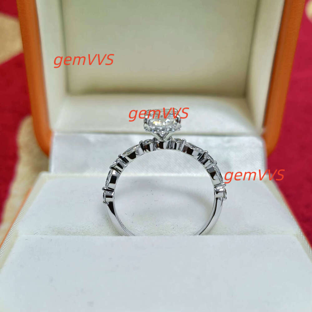 New Cut Moissanite Center 14K White Gold Ring For Weddings Men Band