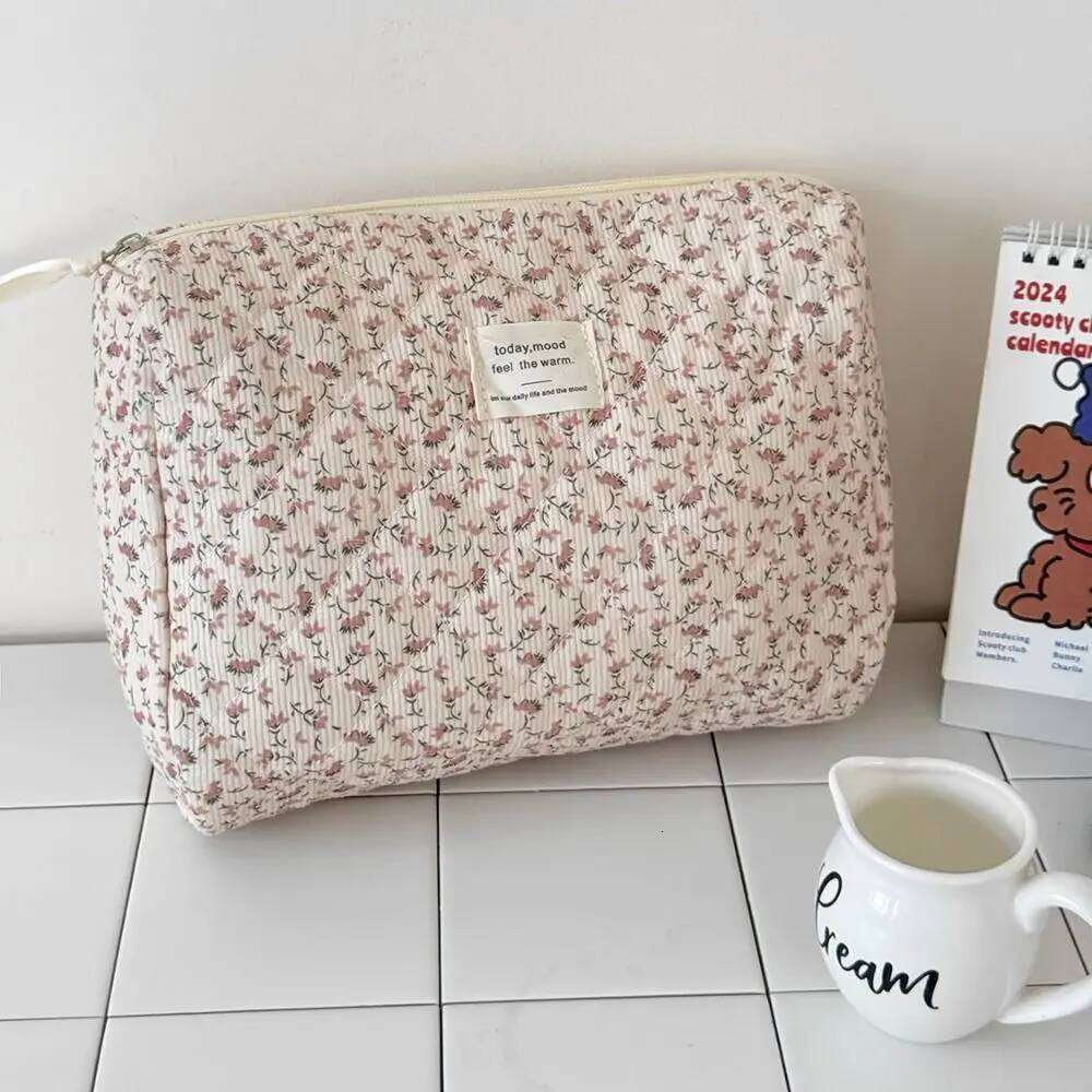 Sweet Corduroy Aesthetic Cosmetic Organizer Large Capacity Zipper Skincare Clutch Toiletry Bag Cosmetics Y260206