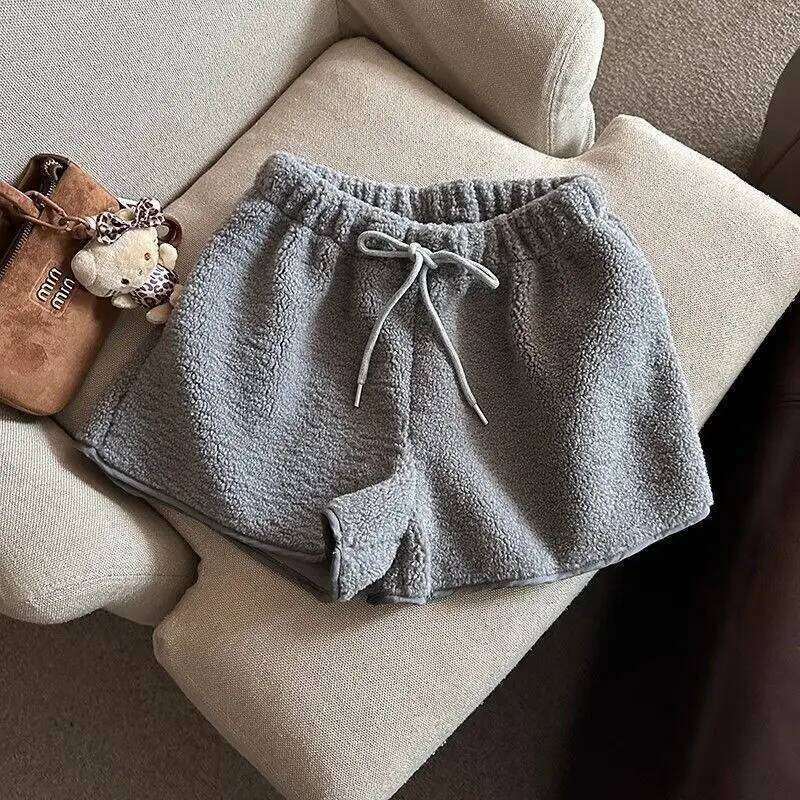 2025 Korean Style High Waist Lamb Velvet Short Women's Autumn Winter A- Line Slimming Wide Leg Warm Plush Boot Pants XJ260206