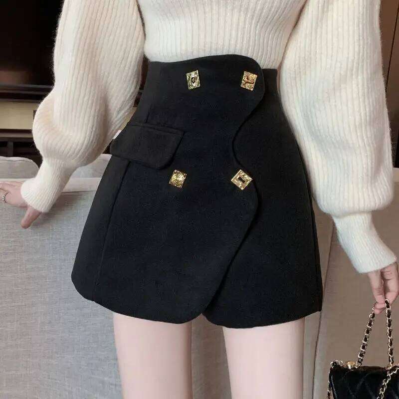 Black Woolen Shorts Women 2024 New Autumn Winter High Waist Slimming Loose Casual Wide Leg A-line Skirt for External Wear XJ260206