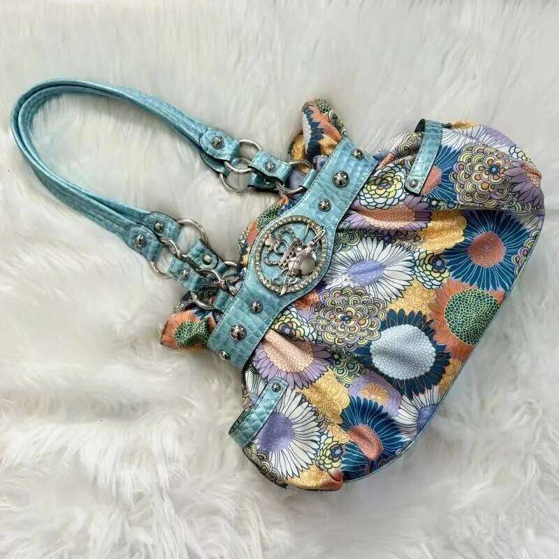 Belt Design Streetwear Green Zipper Y2k Girl Shoulder Pleated Fashion Underarm Bags Rivet Gothic Women's Handbags Y260205