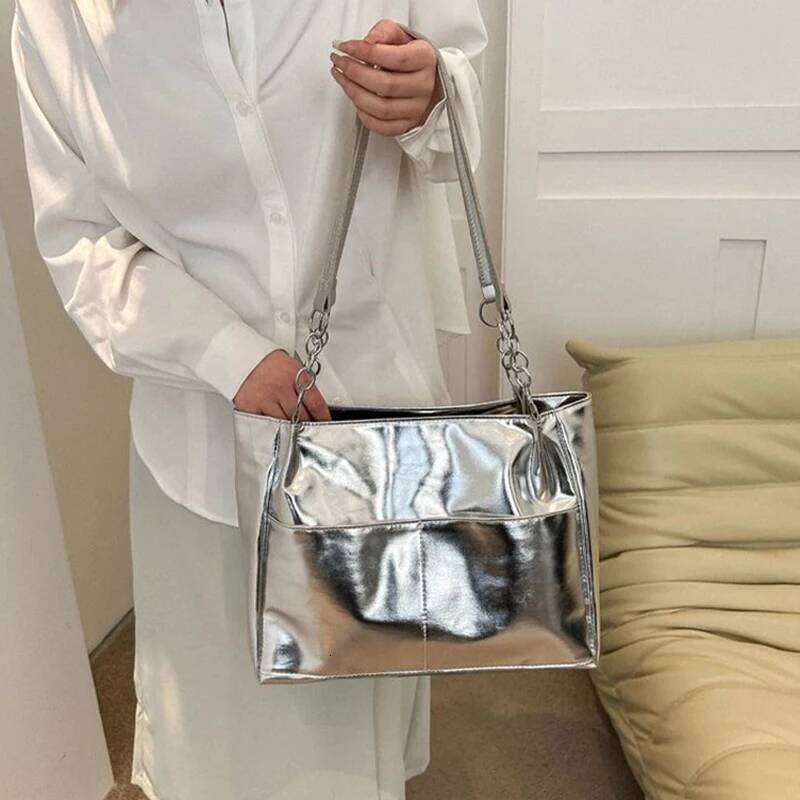 Large Capacity Trendy And Versatile One Shoulder Handbag Commuting Tote Bag Y260205