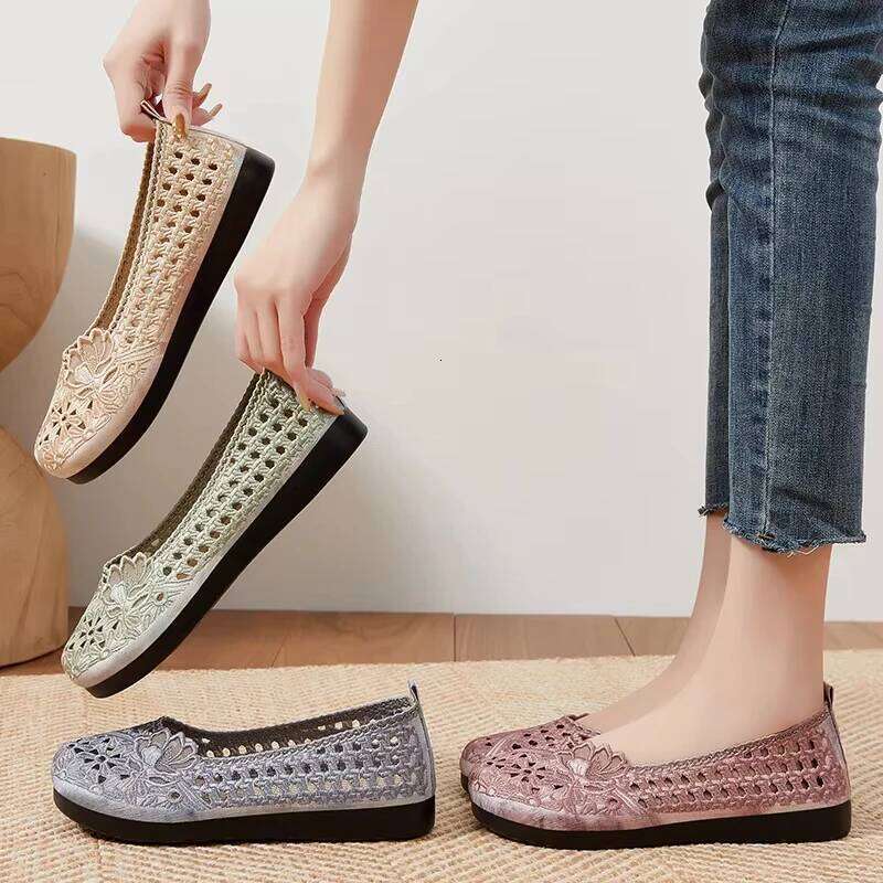 With Soft Soles Breathable Hanfu shoes In Spring And Autumn Fabric Women's Ethnic Style Embroidered Shoes