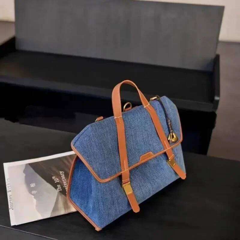2025 New Shoulder Business Pass Series Travel Briefcase Denim Large Capacity Backpack Handbags for Women Cute Crossbody Bags Y260205