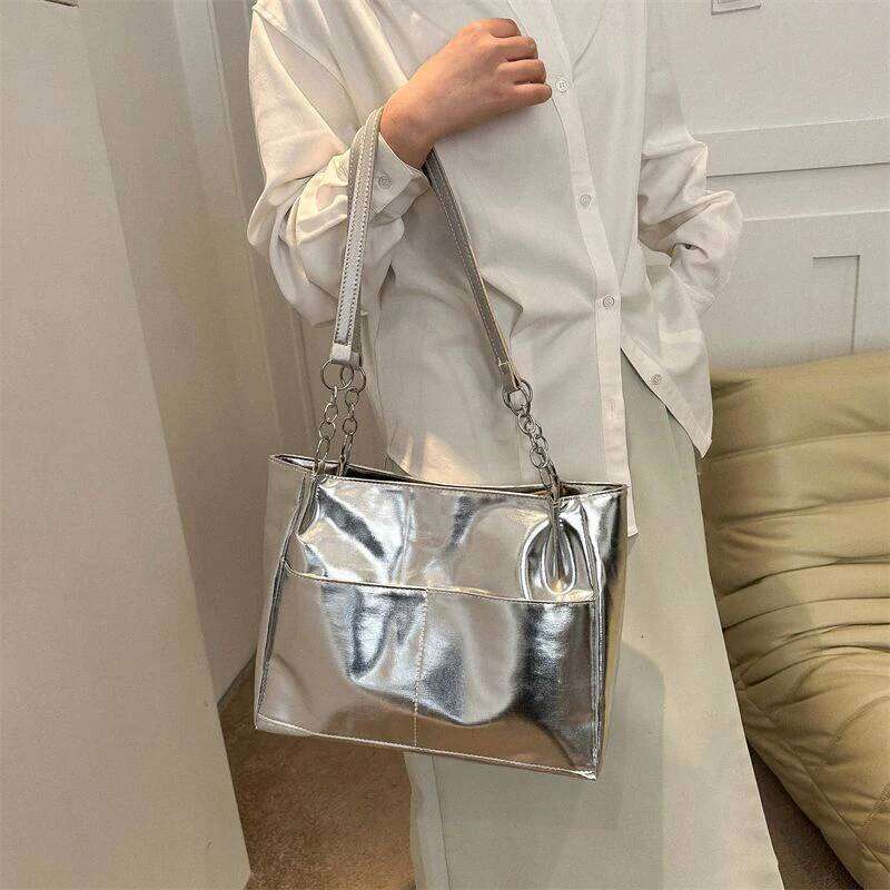 Large Capacity Trendy And Versatile One Shoulder Handbag Commuting Tote Bag Y260205