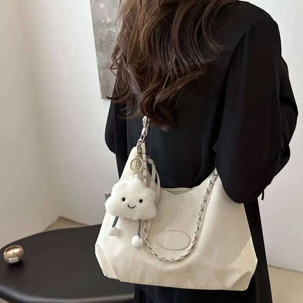 Street Trendy Large Capacity Tote Summer New Urban Leisure Shoulder Simple Fashion Commuter Bag Y260205
