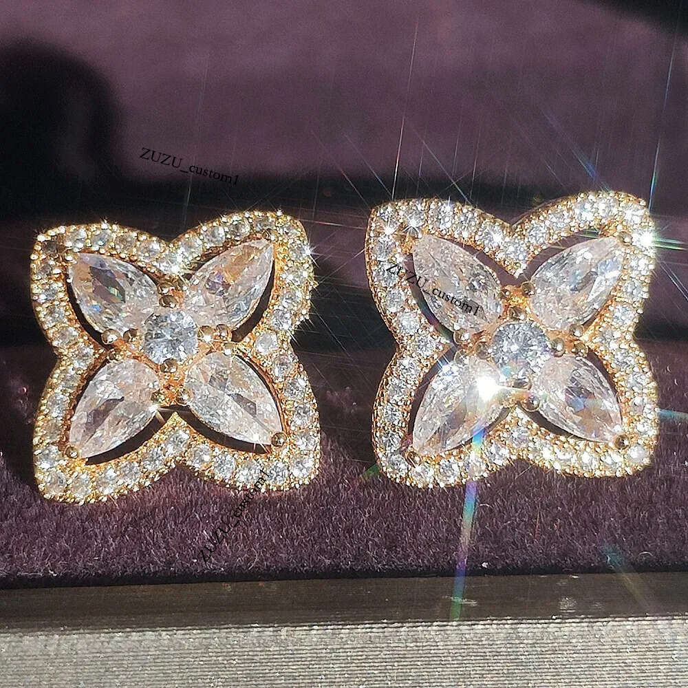 Designer Earrings Shiny Four Cornered Flower Full Diamond High Quality Copper Ear Studs Inlaid Zircon Earring Jewelry Festival Gift Accessory