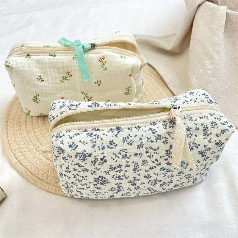 Large Capacity Blue Begonia Cosmetic Bag Toiletry Organizer Makeup Pouch for Women Travel Essentials Storage Bags Y260206