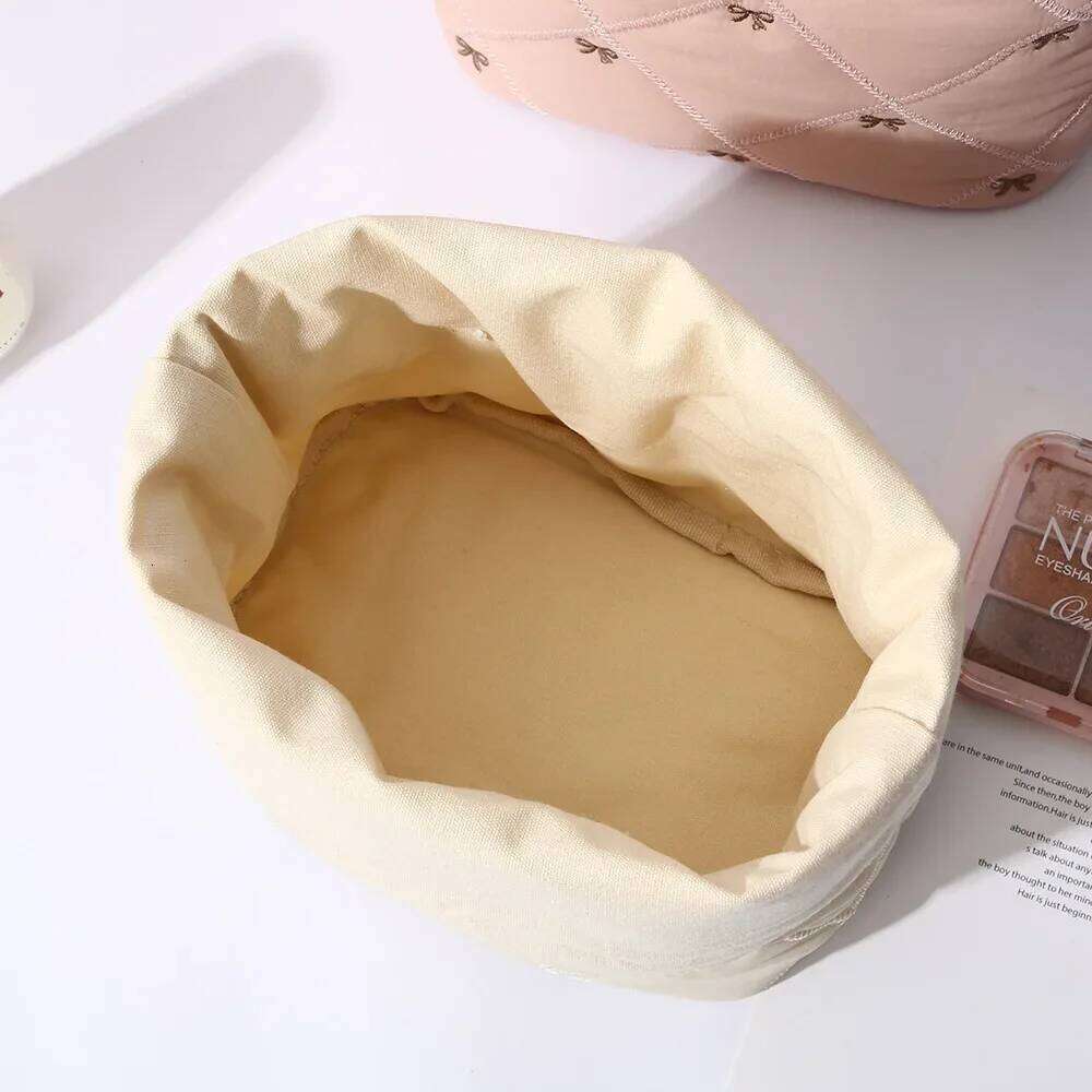 Large-Capacity Stylish Makeup Bag Cute Soft Fabric Cosmetic Organizer Portable Womens Travel Beauty Pouch Y260206