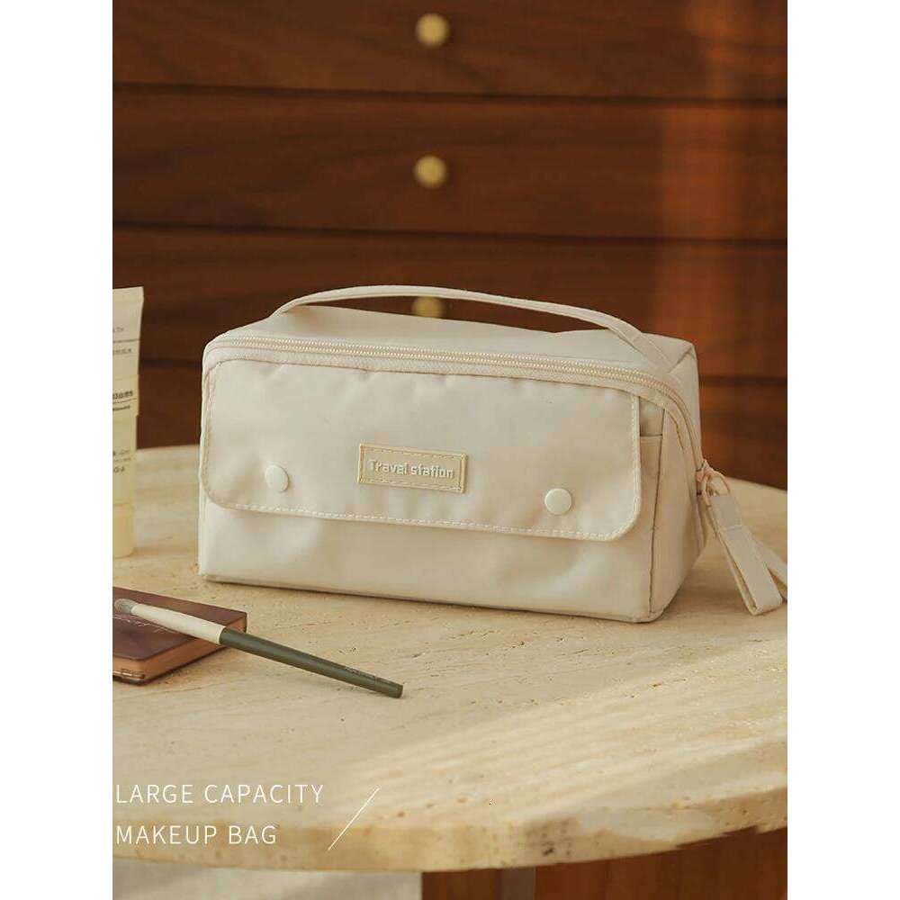 1 piece small tofu cube portable travel essential bag, daily toiletries storage makeup bag Y260206