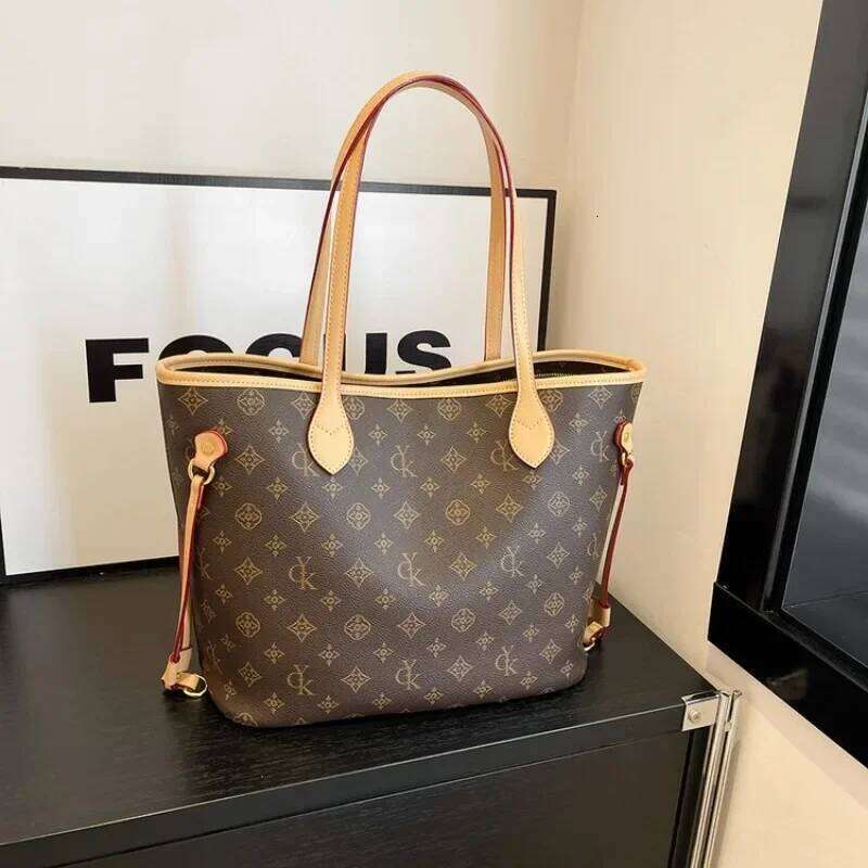 Graceful Woven Diaper Women's Bag One Shoulder Picnic Date Outing Raffia Exquisite Chic Sleek Effortless Elegant Fashionable Y260205