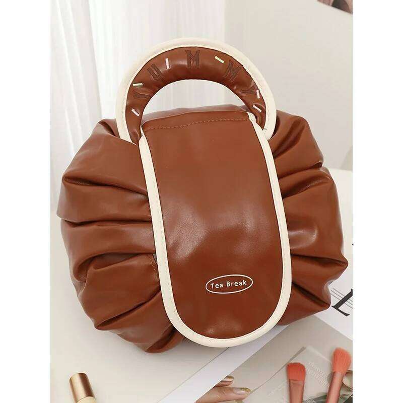 2025 Lazy Makeup Large Capacity Portable Travel Storage Bag Drawstring Pocket Waterproof Washroom Y260206