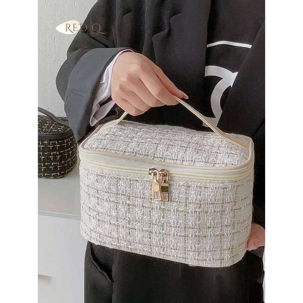 New Korean Style Of The Plaid Small Perfume Handheld Large-capacity High-color Cosmetic Storage Bag for Women Y260206