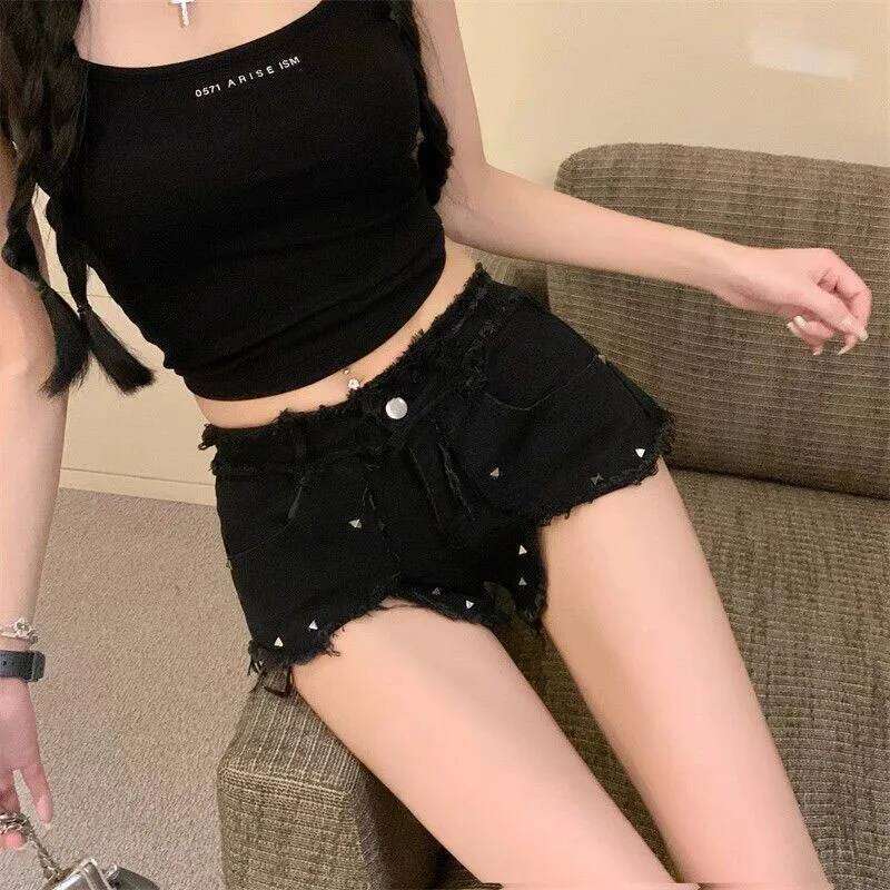 New Women's Irregular Tassels Short Jeans Harajuku Gothic Punk Rivet Decorate Denim Woman Summer Trend Sexy Black Shorts XJ260206