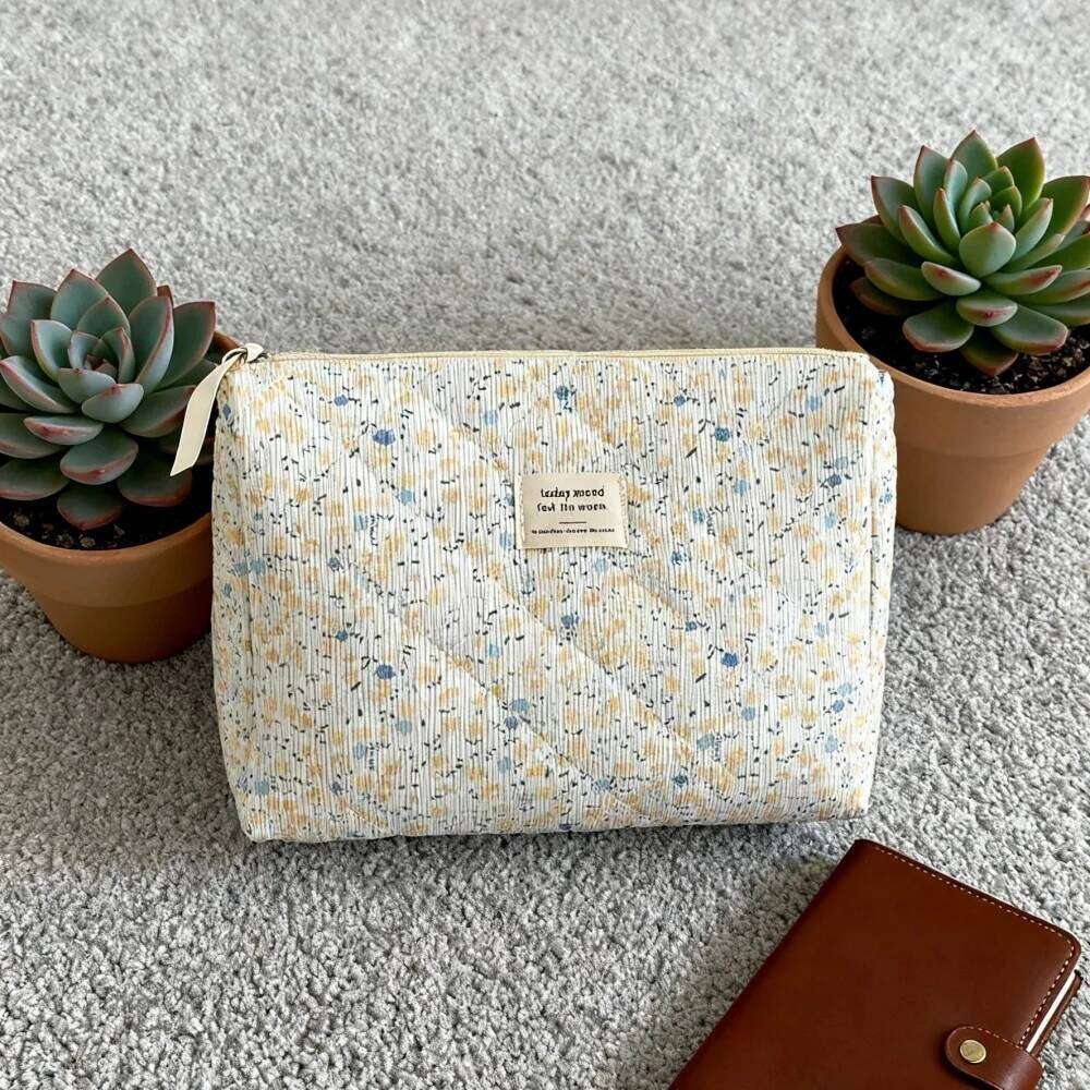 Makeup and Cosmetics Organizer Gifts for Women Woman Vanity Toiletry Bag Travel Cosmetic Large Capacity Pouch Y260206