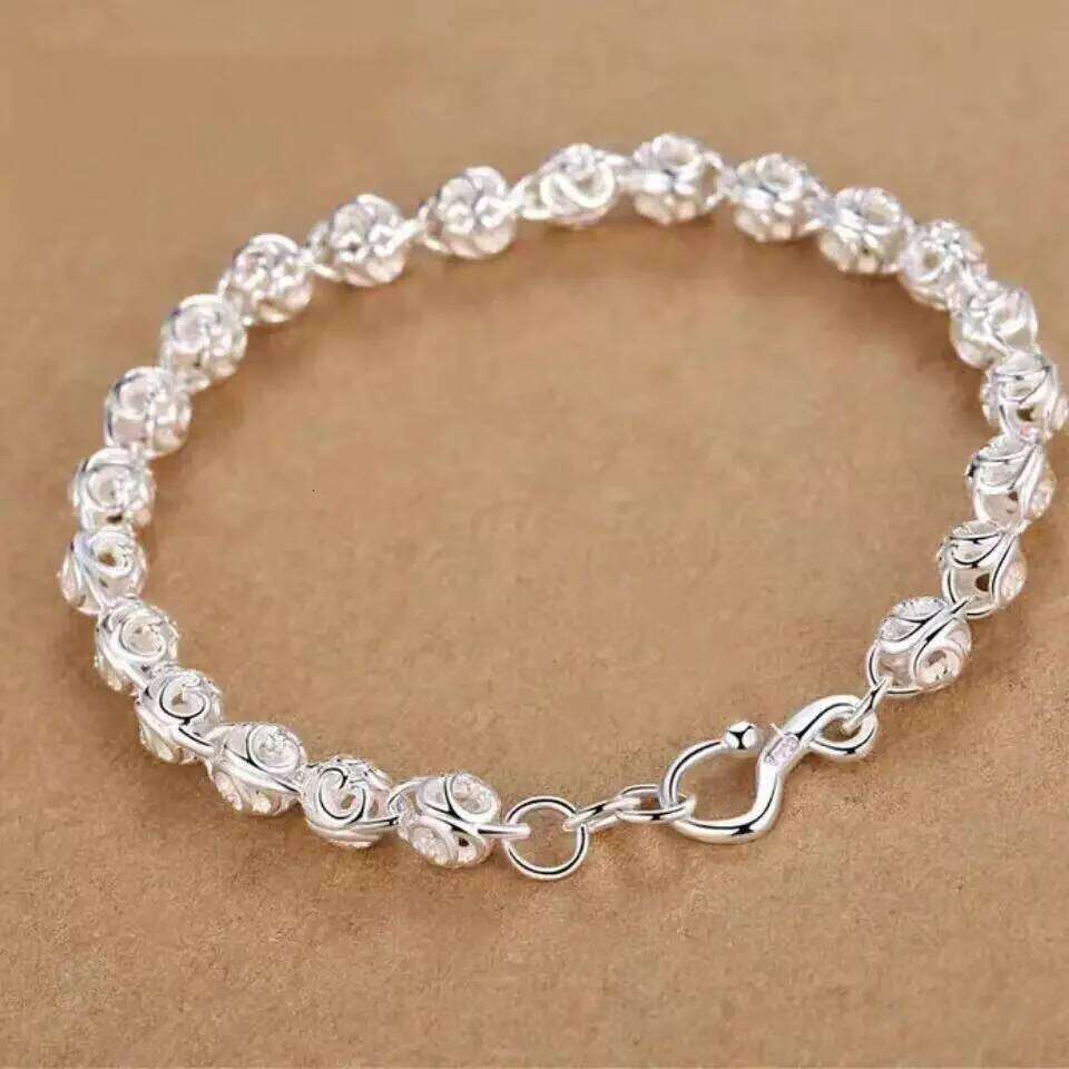 New Silver Ball For Women Luxury Designer Hollow Bead Adjustable Charm Bracelets Party Fine Jewelry Gifts 26H0206