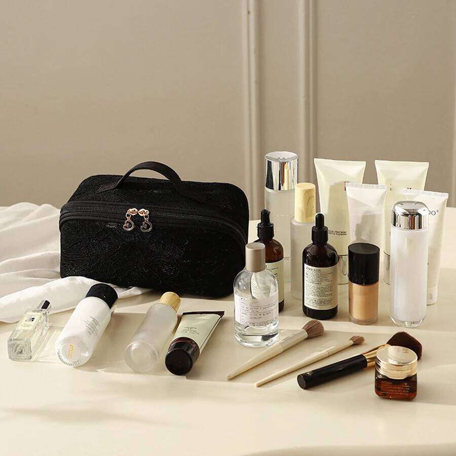 New Style Large Capacity Women's Lace Makeup Portable Outdoor Storage High Aesthetic Value Floral Pattern Cosmetic Bag Y260206