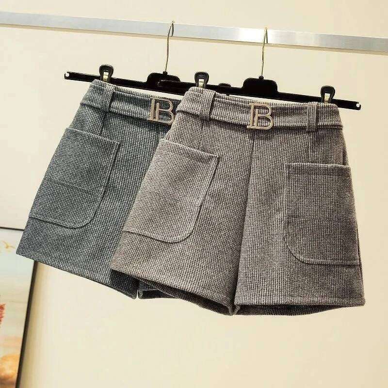 Grey&coffee colored Woolen Shorts For women Autumn Winter High waisted Wide leg Loose woolen boots pants for outer wear XJ260206