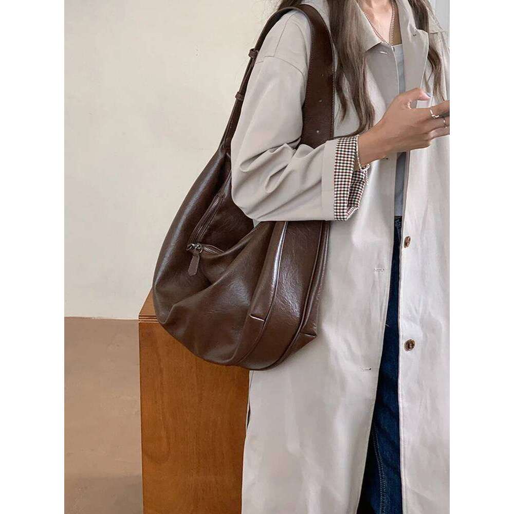 2025 New Retro Fashion Leisure Crossbody Large Capacity Daily Commuter Single Shoulder Women's Bag Y260205