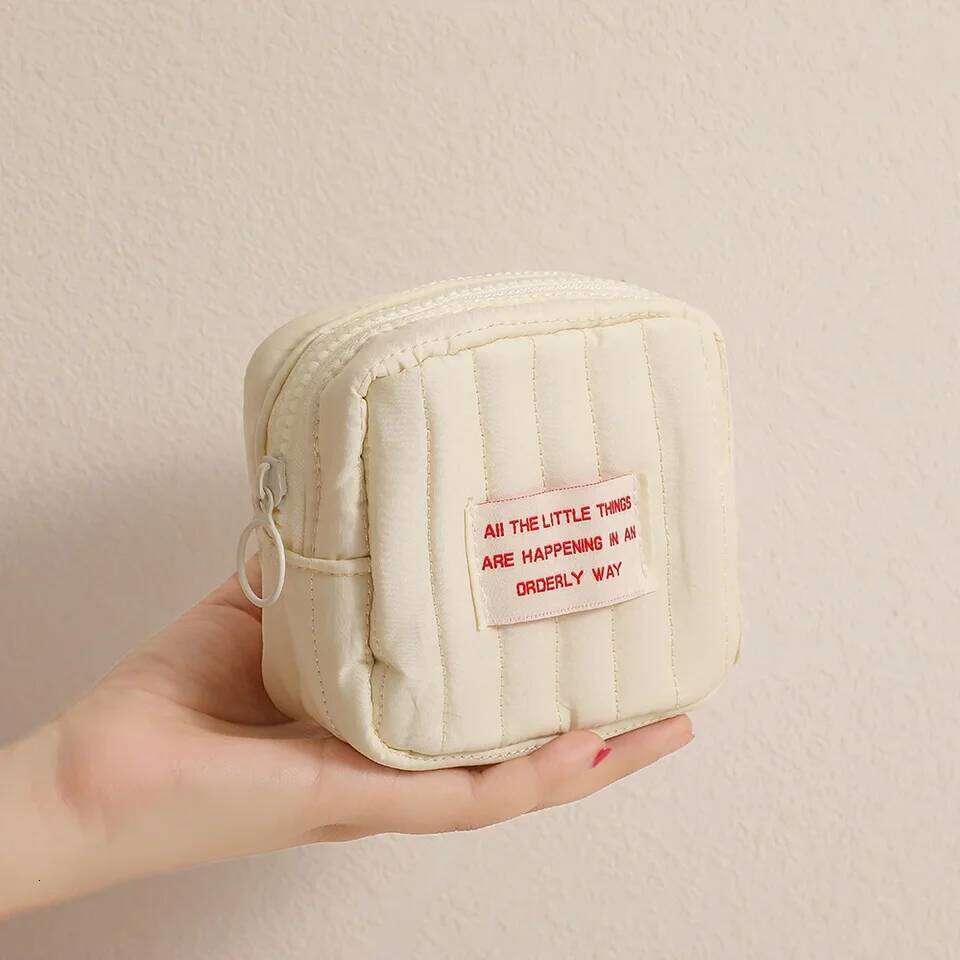 Korean Mini Cute Square Cosmetic Bag Women Portable Earphones Lipstick Sanitary Napkins Storage Pouch Small Makeup Zipper Bags Y260206